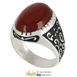 انگشتر عقیق سرخ خوشرنگ معدنی تراش دامله رکاب دور چنگ سبک قلم زنی و سیاه قلم اسلیمی نقره ۹۲۵ عیار