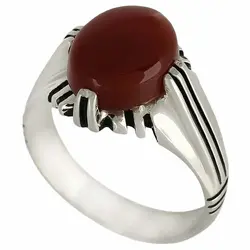 انگشتر عقیق سرخ خوشرنگ معدنی تراش دامله بیضی رکاب ۴ چنگ سیاه قلم شیاردار نقره ۹۲۵ عیار