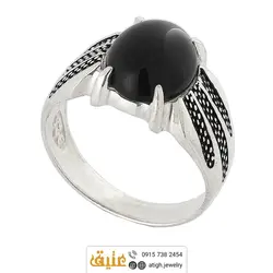 انگشتر نقره عقیق سیاه معدنی تراش دامله رکاب نقره سیاه قلم چهار چنگ