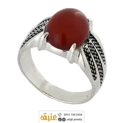 انگشتر نقره عقیق سرخ معدنی خوشرنگ تراش دامله رکاب نقره سیاه قلم چهار چنگ