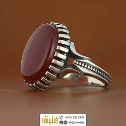 انگشتر نقره عقیق سرخ خوشرنگ معدنی تراش دامله رکاب نقره درشت دور چنگ