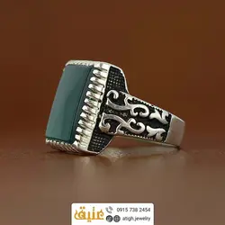 انگشتر نقره عقیق سبز معدنی رکاب اسلیمی سیاه قلم دور چنگ