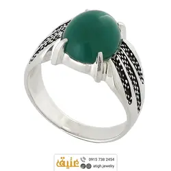 انگشتر نقره عقیق سبز معدنی خوشرنگ تراش دامله رکاب نقره سیاه قلم چهار چنگ