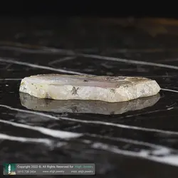 سنگ راف اسلایس عقیق صورتی ماداگاسکار معدنی بسیار خاص با رگه های بینظیر کیفیت عالی وزن حدود 4.5 گرم