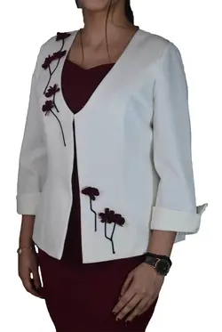 کت و سارافون سفید و زرشکی