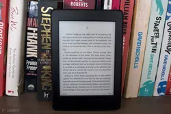 کتاب‌خوان آمازون Kindle Paperwhite نسل دهم - ظرفیت 32 گیگابایت