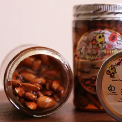 معجون عسل با مغز بادام زمینی