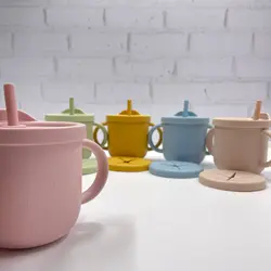 لیوان و تنقلات خوری سیلیکونی مدل استارباکس