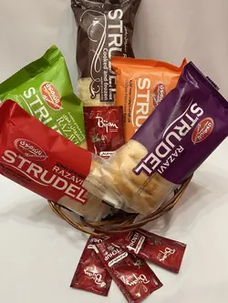 اشترودل رضوی درطعم های پیتزایی جوجه کباب وخوراک بندری وگوشت وقارچ