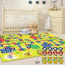 زیرانداز بزرگ کودک بهمراه بازی