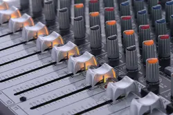 میکسر بهرینگر Behringer Qx1222USB