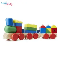 قطار چوبی اشکال هندسی