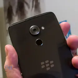 گوشی موبایل بلک بری مدل DTEK 60