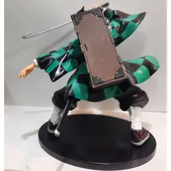 فیگور طرح شیطان کش مدل تانجیرو کامادو حالت مبارزه