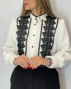 شومیز زنانه مجلسی کرپ با خرجکار گیپور مدل رفید