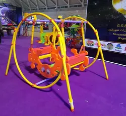 تاب کجاوه کالسکه ای | یک بازی و تفریح گروهی برای کودکان در محیط خانه.