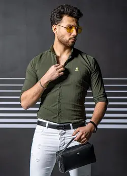 پيراهن مردانه رنگ سبز مدل Rafel(طراح ساده)