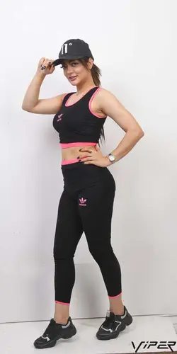 ست دخترانه ADIDAS طرح MARIA (طراحی جذاب و کیفیت عالی)
