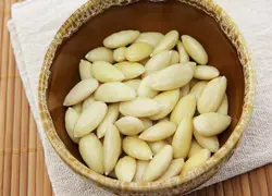 مغز بادام پوست کنده درختی شیرین ـ 500 گرم