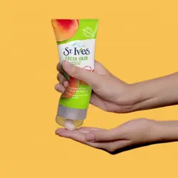 اسکراب تیوپی فرش اسکین زردآلو سینت ایوز