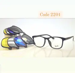 عینک طبی با 4 کاور مگنتی افتابی کد 2201