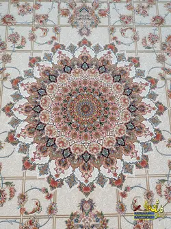 فرش کاشان 1200 شانه طرح پیچک صدفی برجسته