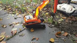 بیل مکانیکی نیمه فلزی هوینا 1551 |ماشین کنترلی