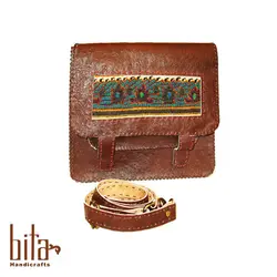 کیف چرم دوشی طرح شترمرغ با حاشیه پته
