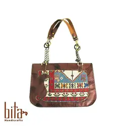 کیف چرم زنانه رودستی با گلیم پیچ