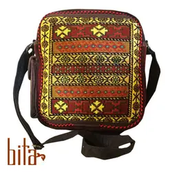 کیف گلیم سیرجان مربع بزرگ طلایی