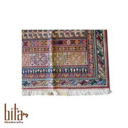 گلیم سوزنی سیرجان با حاشیه سفید