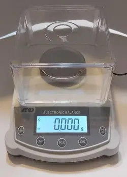 ترازوی آزمایشگاهی AND مدل CZ300 - Tehran Sanjesh | تهران سنجش