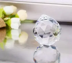کریستال لوستر طرح گوی سفید متوسط