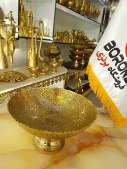 کاسه پایه دار برنجی هندی لبه ریز