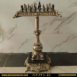 قیمت شطرنج برنز برنجی پایه دار کنار سالنی سنگین پر کار