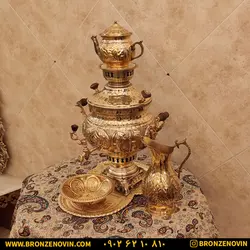 سماور برنجی زغالی 8 لیتری قلم دست برجسته هخامنش زرد با سرویس