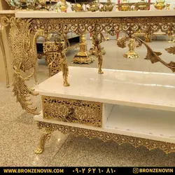 میز تلویزیون برنز (برنجی) مدل سیمرغ با صفحه هایگلاس و ضمانت