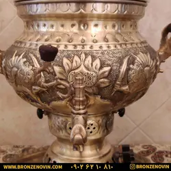 سماور برنجی گازی مدل شیر و خورشید قلم دست 8 لیتری با سرویس