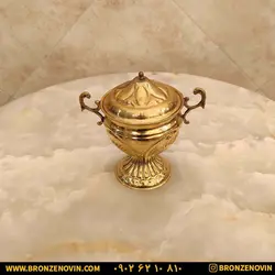 قندان برنجی پایه دار قلم زرد با بهترین قیمت و ضمانت نامه کتبی