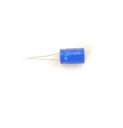 خازن بی پلار3.3uf 100V