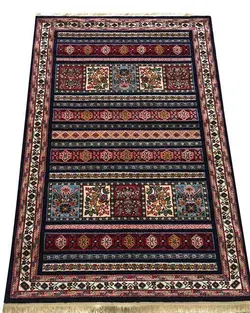 گبه ماشینی مینیاتور کاشان 400 شانه طرح گلستان سرمه‌ای کد 193