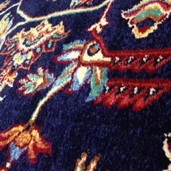 گبه ماشینی مینیاتور کاشان 400 شانه طرح افشان سرمه‌ای کد 203