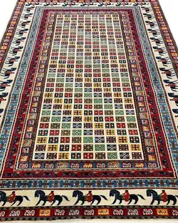 گبه ماشینی مینیاتور کاشان 400 شانه طرح پازیریک کرم کد 202