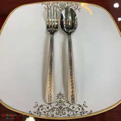 ست رومیزی قاشق چنگال فیلیکس مات و براق طرح ورساچه - چنگالک