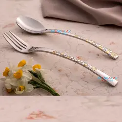 سرویس قاشق چنگال سنگ و ستاره نیکولاس نیمه طلایی طرح فرارا - چنگالک
