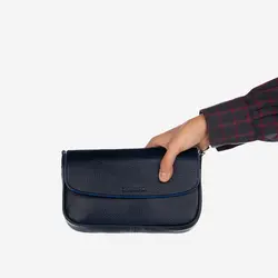 کیف دوشی چرم آرا مدل D081
