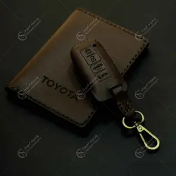 ست کیف مدارک و جاسوئیچی تویوتا چهار کلید