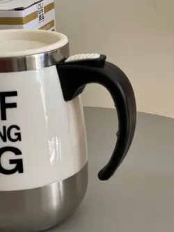 ماگ مدل همزن دار