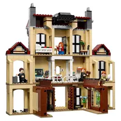 لگو پارک ژوراسیک ایندوراپتور در قلعه لاک وود