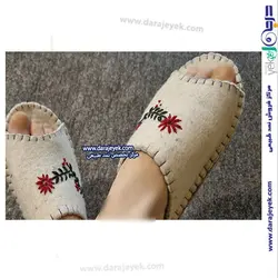 دمپایی روفرشی نمدی گلدوزی شده دست دوز